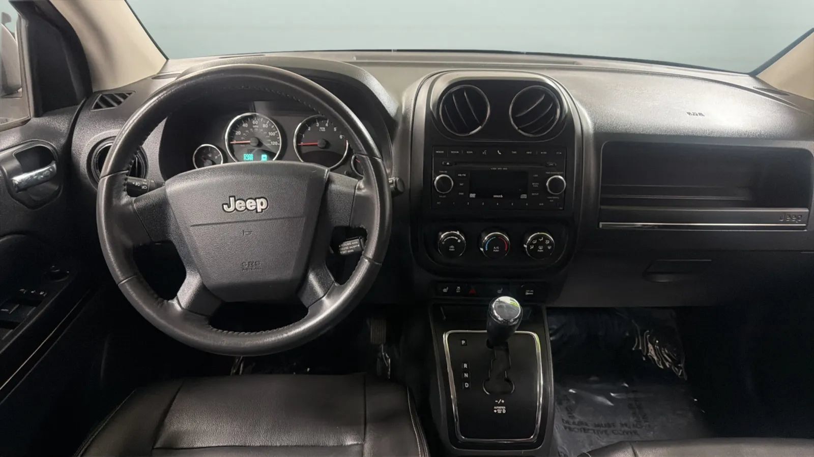Used 2010 Jeep Compass Limited FWD image 10