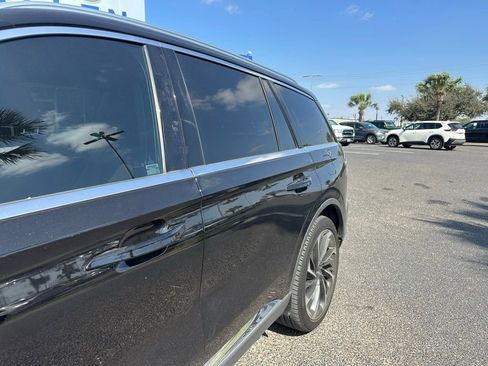 Used 2023 Lincoln Aviator Reserve w/ Equipment Group 201A image 12