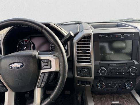 Used 2017 Ford F350 Lariat image 6