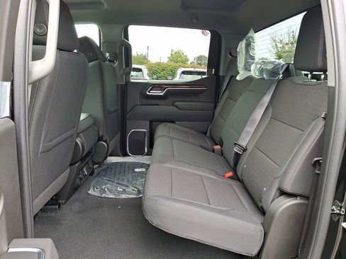 New 2026 GMC Sierra 1500 SLE image 34