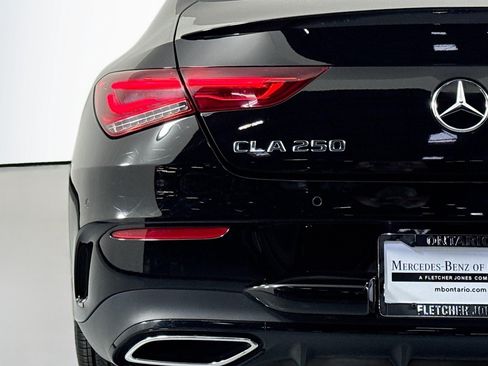 Used 2023 Mercedes-Benz CLA 250 4MATIC image 15