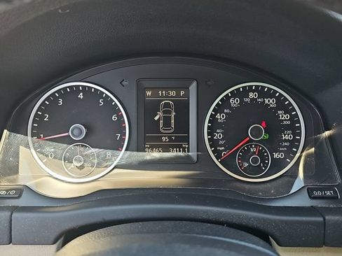 Used 2017 Volkswagen Tiguan Wolfsburg Edition AWD/4WD image 15