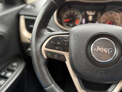 Used 2014 Jeep Cherokee Latitude AWD/4WD image 19