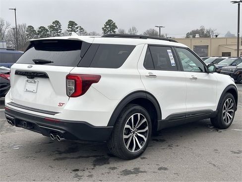 Used 2021 Ford Explorer ST image 28