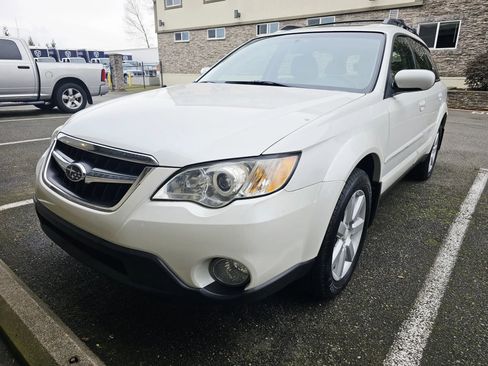 Used 2008 Subaru Outback 2.5i Limited L.L. Bean AWD/4WD image 1