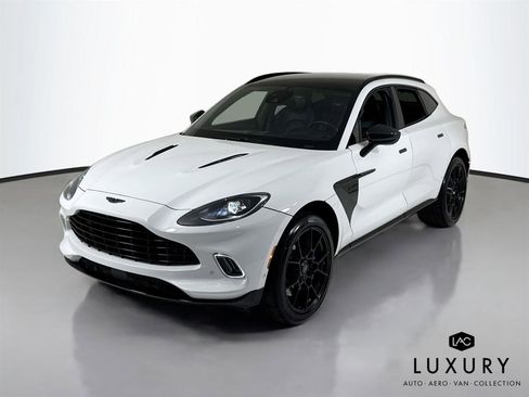Used 2021 Aston Martin DBX image 4