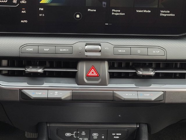 New 2026 Kia K4 GT-Line w/ GT-Line Sunroof Package FWD image 18