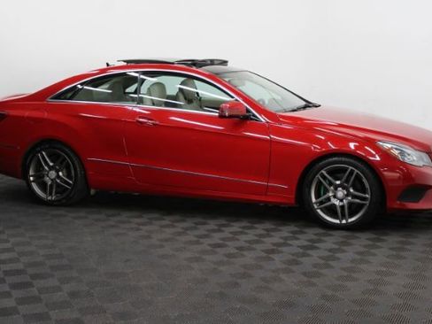 Used 2014 Mercedes-Benz E 350 4MATIC image 3