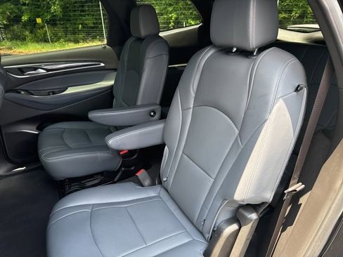 Certified 2024 Buick Enclave Premium image 26
