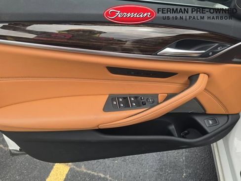 Used 2023 BMW 540i xDrive w/ Premium Package image 37