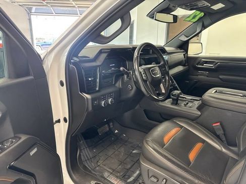 Used 2022 GMC Sierra 1500 AT4 w/ AT4 Preferred Package AWD/4WD image 16