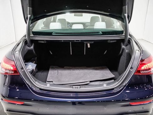 Used 2023 Mercedes-Benz E 350 Sedan image 27