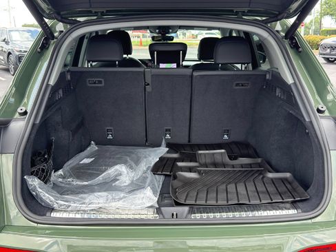 Certified 2025 Audi Q5 Premium w/ Premium Plus AWD/4WD image 9