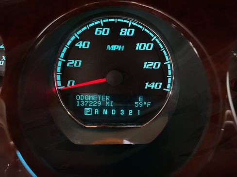 Used 2009 Buick Lucerne CXL FWD image 15