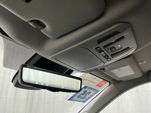 Certified 2025 Toyota Highlander Platinum AWD/4WD image 25