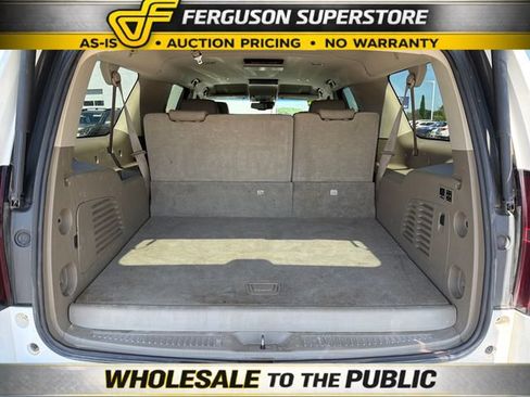 Used 2016 Chevrolet Suburban LTZ RWD image 29