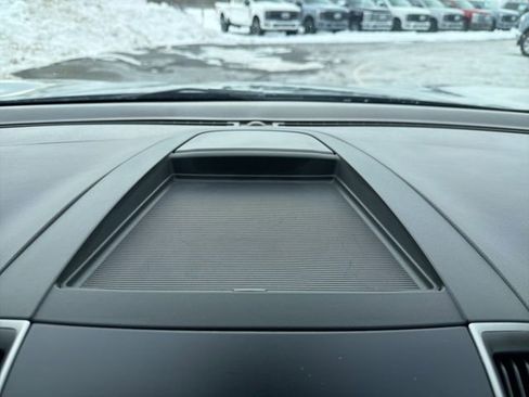 Used 2024 Ford Edge SEL image 25