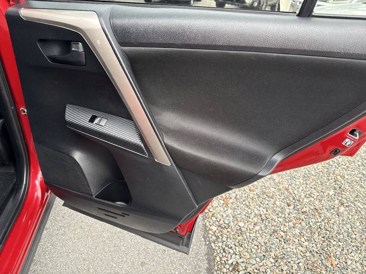 Used 2014 Toyota RAV4 LE AWD/4WD image 20
