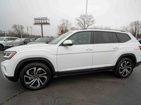 Used 2022 Volkswagen Atlas SEL image 3
