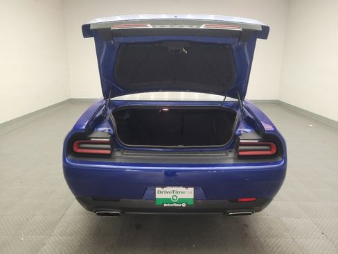 Used 2018 Dodge Challenger SXT RWD image 29