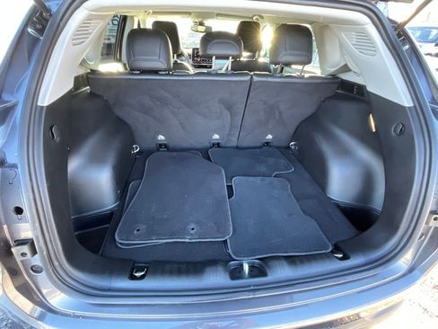 Used 2022 Jeep Compass Limited image 21