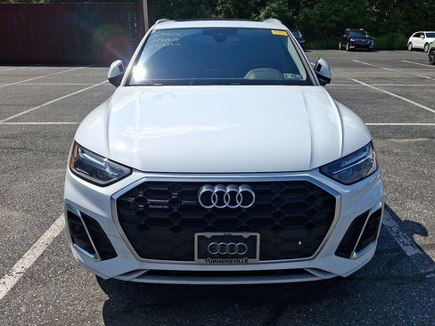 Used 2023 Audi Q5 2.0T Premium w/ Convenience Package AWD/4WD image 2