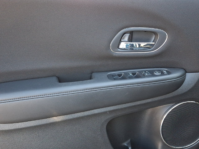 Used 2016 Honda HR-V EX image 12