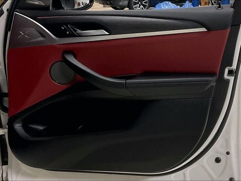 Certified 2023 BMW X4 xDrive30i w/ M Sport Package image 21