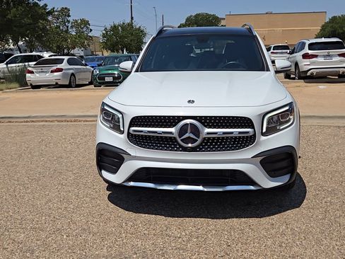 Certified 2022 Mercedes-Benz GLB 250 4MATIC image 3