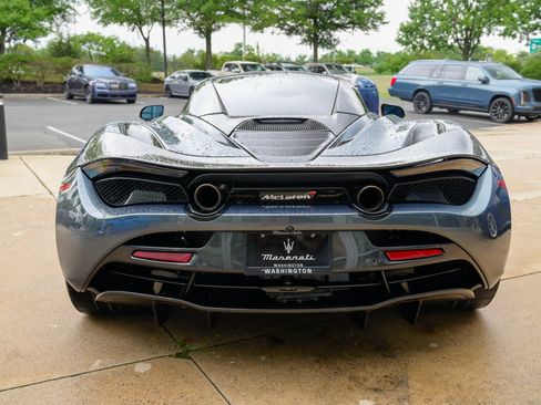 Used 2018 McLaren 720S Luxury RWD image 6