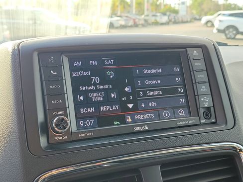 Used 2018 Dodge Grand Caravan SXT w/ Driver Convenience Group image 24