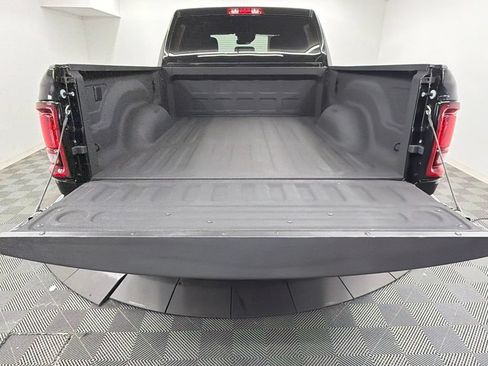 Used 2025 RAM 2500 Big Horn AWD/4WD image 15