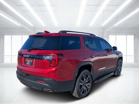 Used 2021 GMC Acadia SLT w/ Elevation Edition image 3