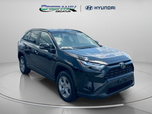 Used 2024 Toyota RAV4 XLE FWD image 2