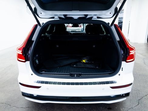 Used 2024 Volvo V60 T8 Polestar image 7