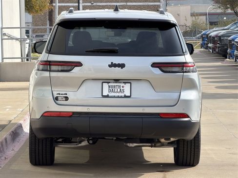 New 2025 Jeep Grand Cherokee L Altitude image 6