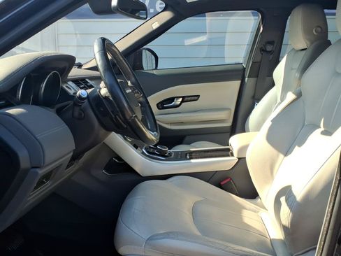Used 2017 Land Rover Range Rover Evoque SE AWD/4WD image 8