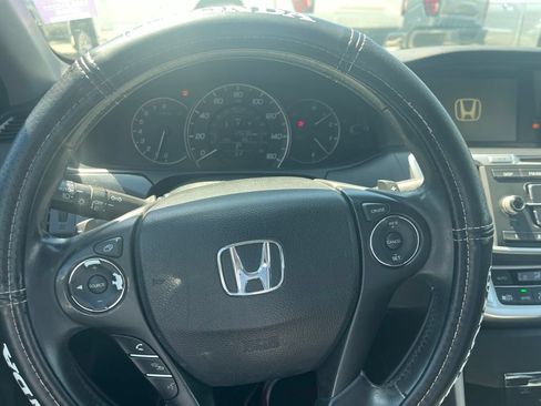 Used 2014 Honda Accord Sport image 10