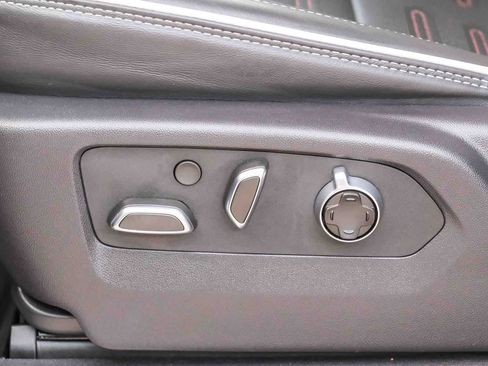 Used 2025 GMC Sierra 2500 AT4X AWD/4WD image 24