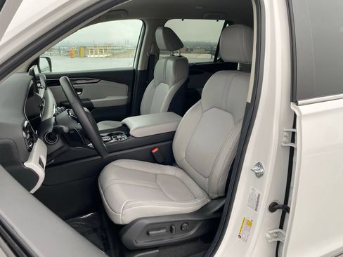 Certified 2025 Honda Pilot EX-L image 23