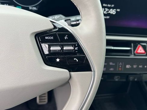 Certified 2024 Kia Niro Wave w/ Wave Preserve Package FWD image 23