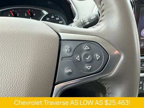 Used 2020 Chevrolet Traverse LT FWD image 21