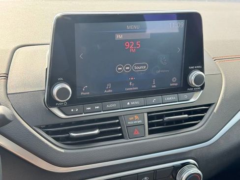 Used 2022 Nissan Altima 2.5 SR image 26