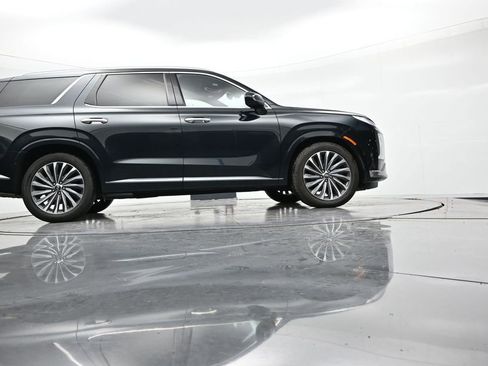 Used 2024 Hyundai Palisade Calligraphy image 25