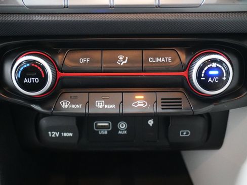 Used 2020 Hyundai Veloster Turbo Ultimate image 17