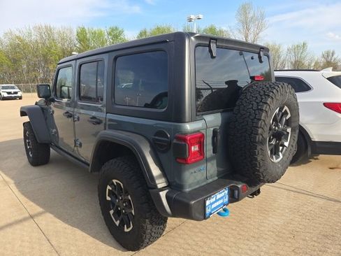Used 2025 Jeep Wrangler Unlimited Rubicon 4xe w/ Convenience Group image 5