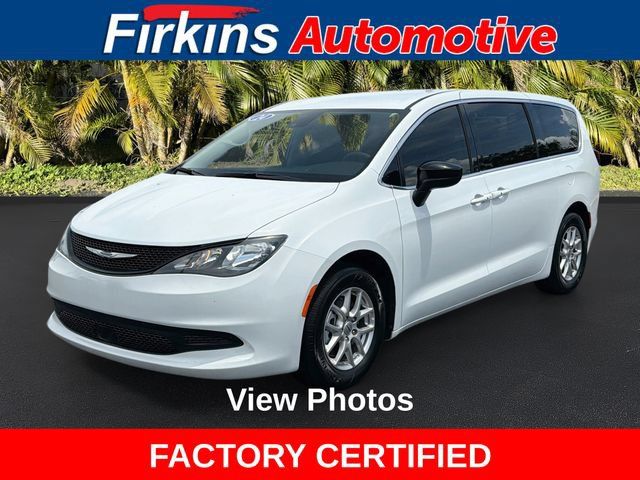 Used 2024 Chrysler Voyager LX FWD image 1