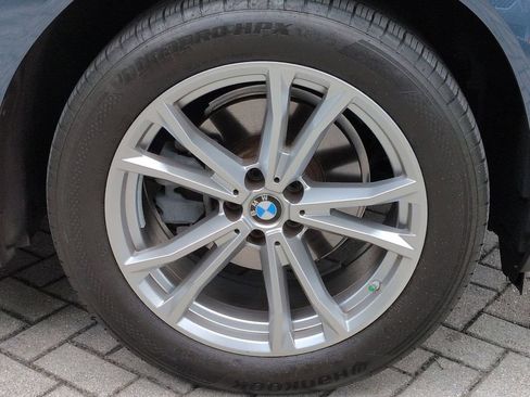 New 2025 BMW X3 xDrive30i w/ Convenience Package AWD/4WD image 11