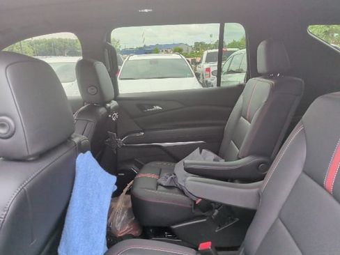 Used 2026 Chevrolet Traverse RS w/ LPO, Floor Liner Package AWD/4WD image 6