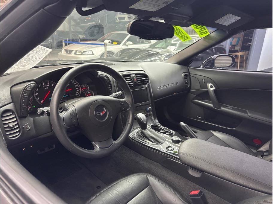 Used 2013 Chevrolet Corvette Coupe w/ 3LT Preferred Equipment Group RWD image 11